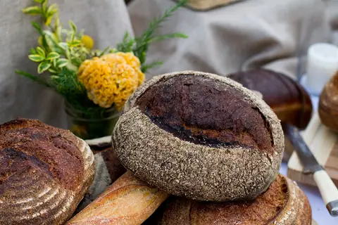 Phils Bakery photo 2